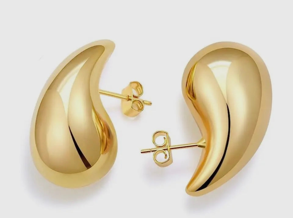 Elia raindrop earring
